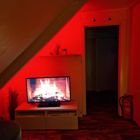 Smaller Apartment Next To Bridge Tromso Bagian luar foto