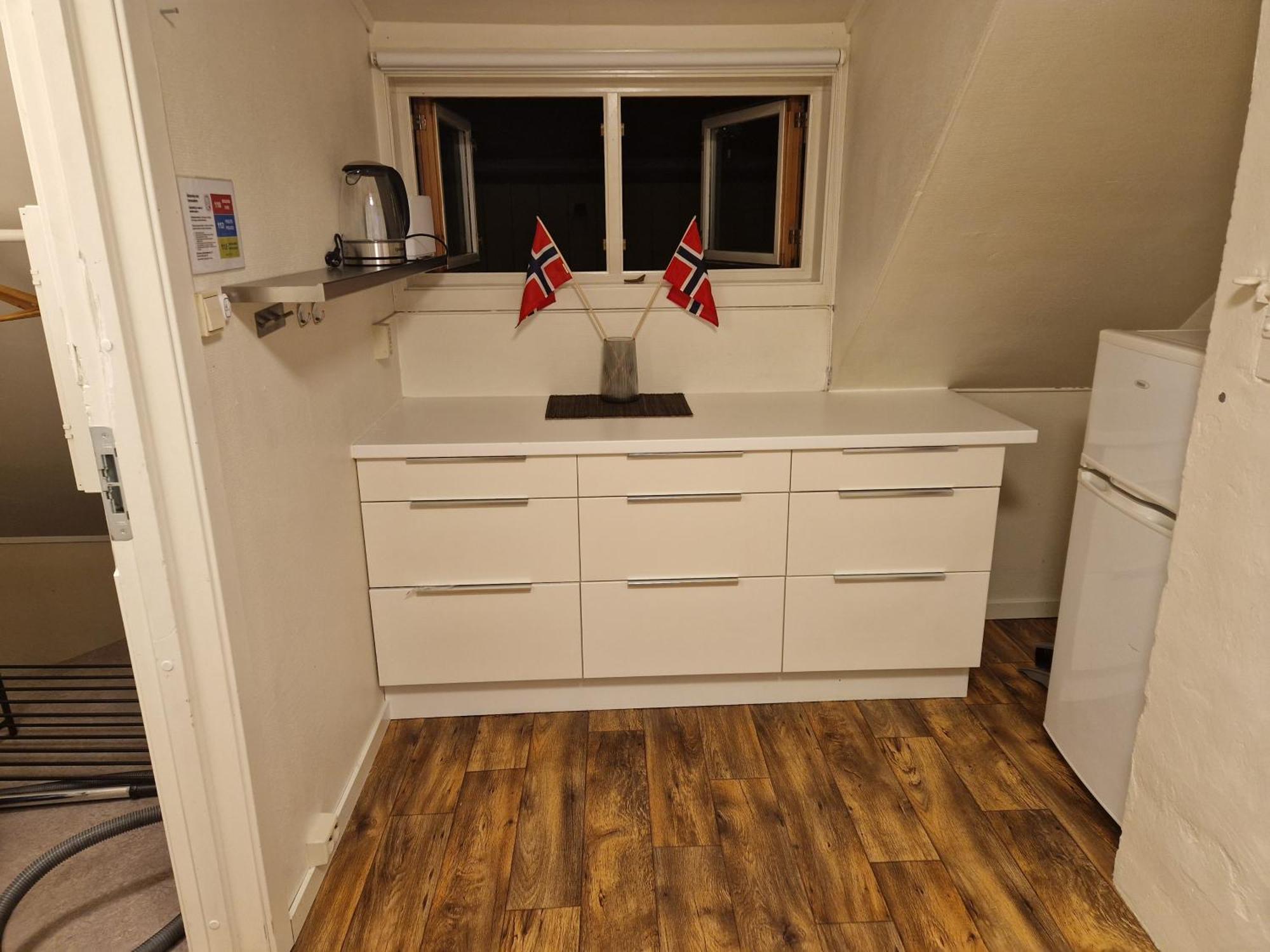 Smaller Apartment Next To Bridge Tromso Bagian luar foto